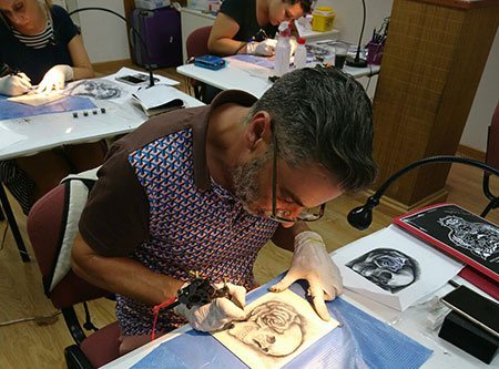 cursos de formación para nuevos tatuadores